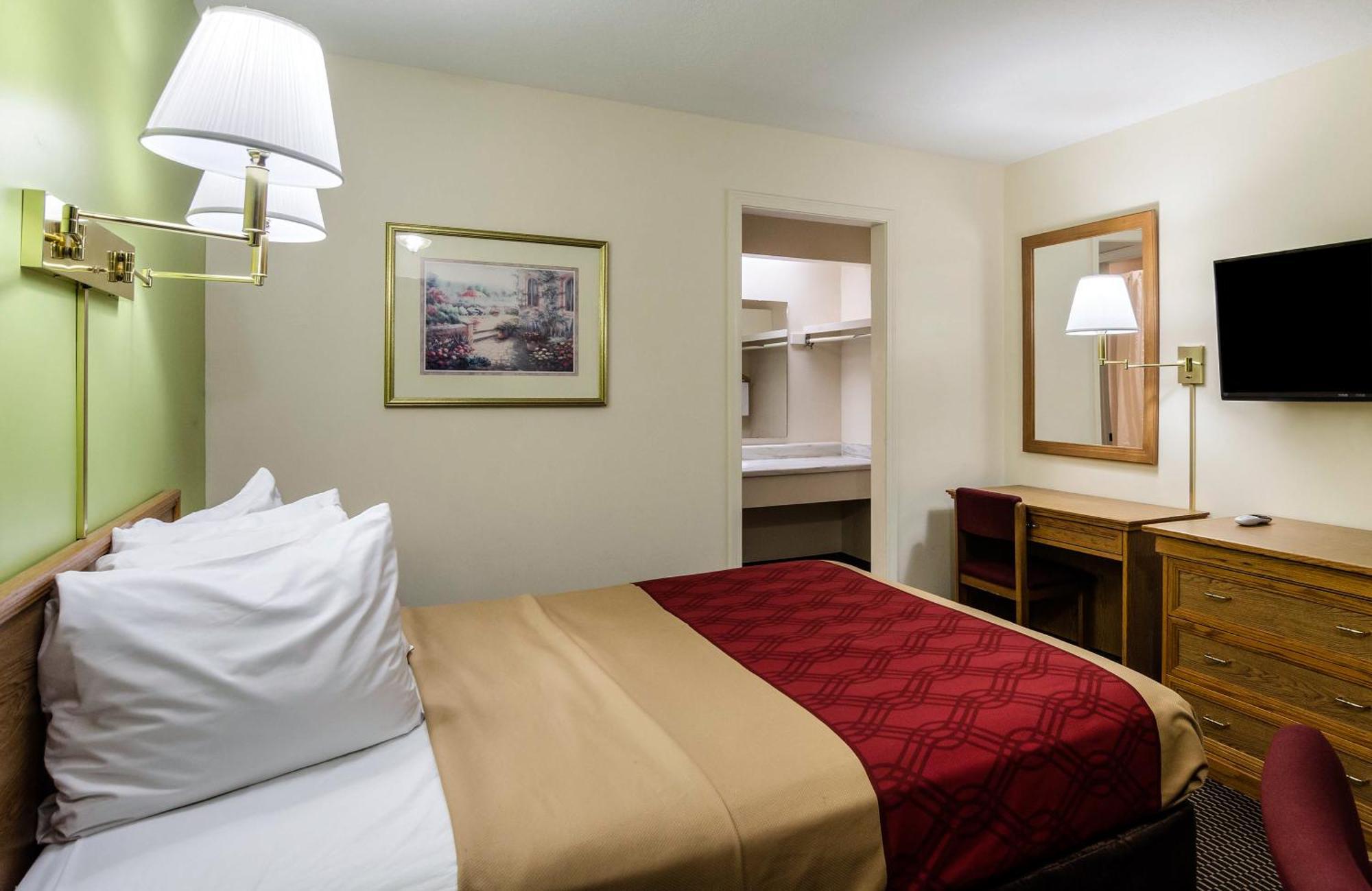 Econo Lodge University Lawrence Εξωτερικό φωτογραφία