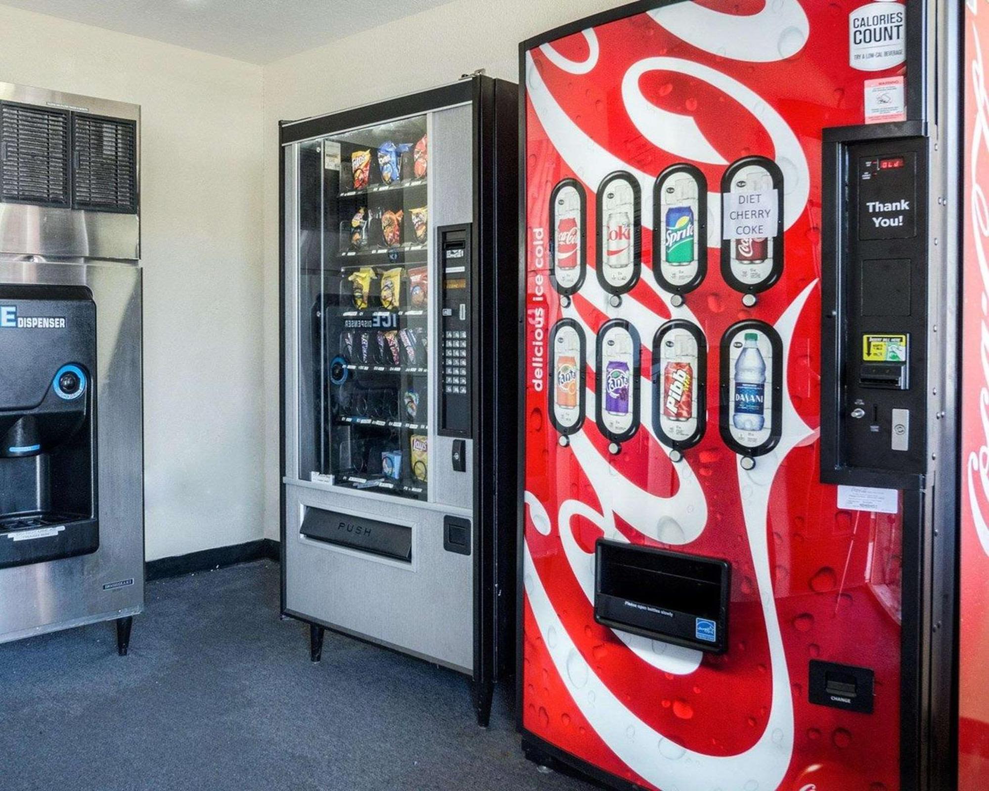 Econo Lodge University Lawrence Εξωτερικό φωτογραφία