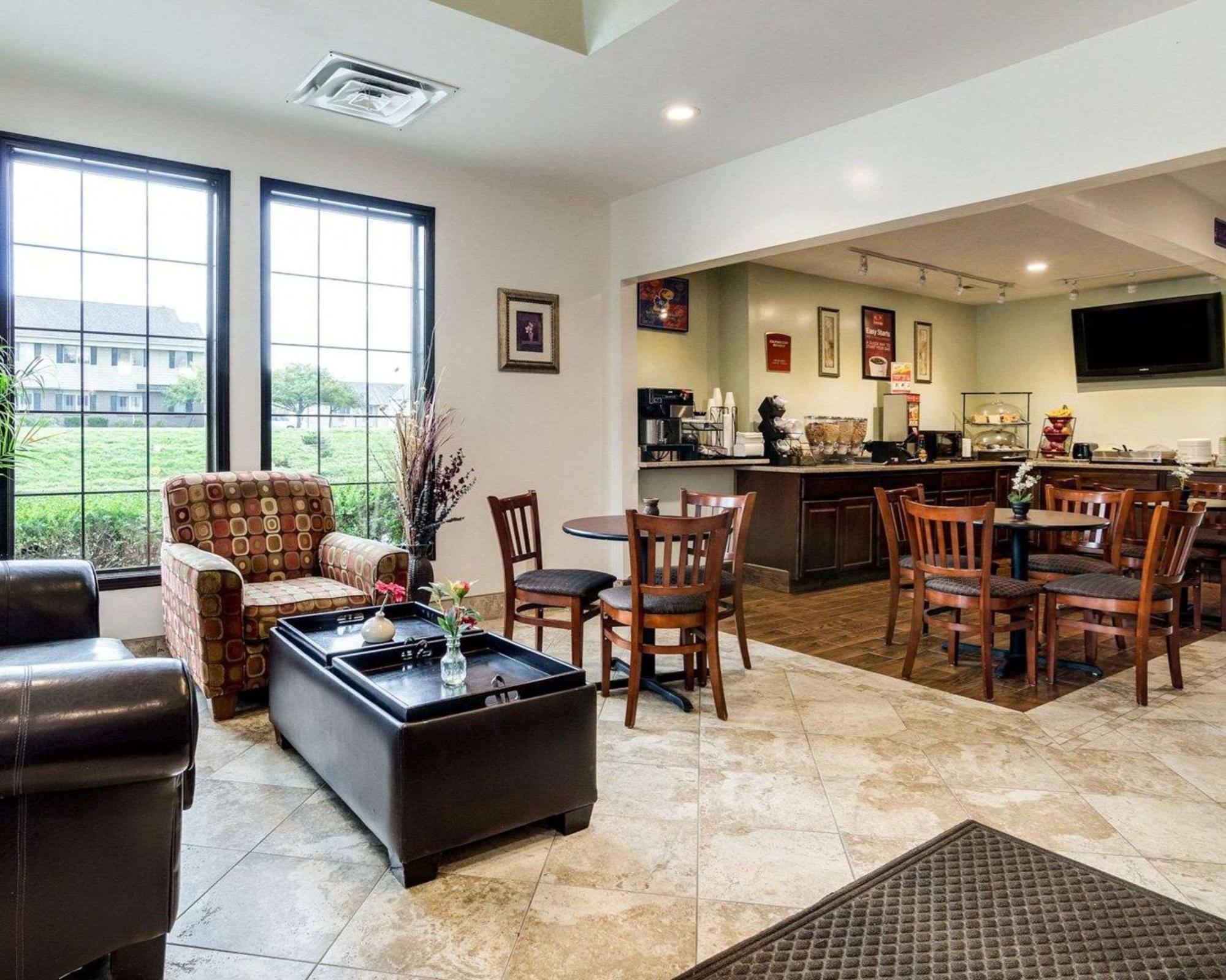 Econo Lodge University Lawrence Εξωτερικό φωτογραφία
