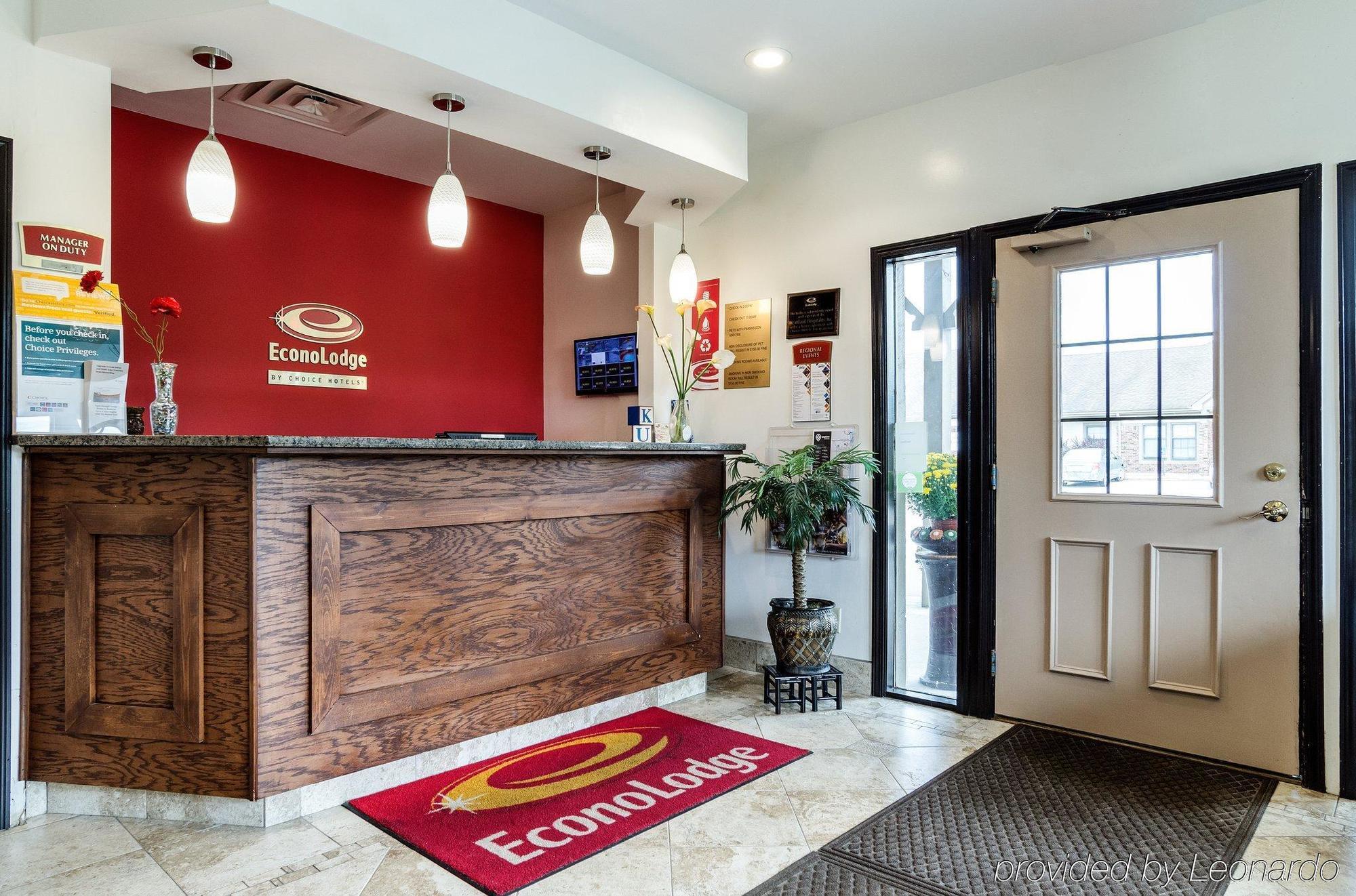 Econo Lodge University Lawrence Εξωτερικό φωτογραφία