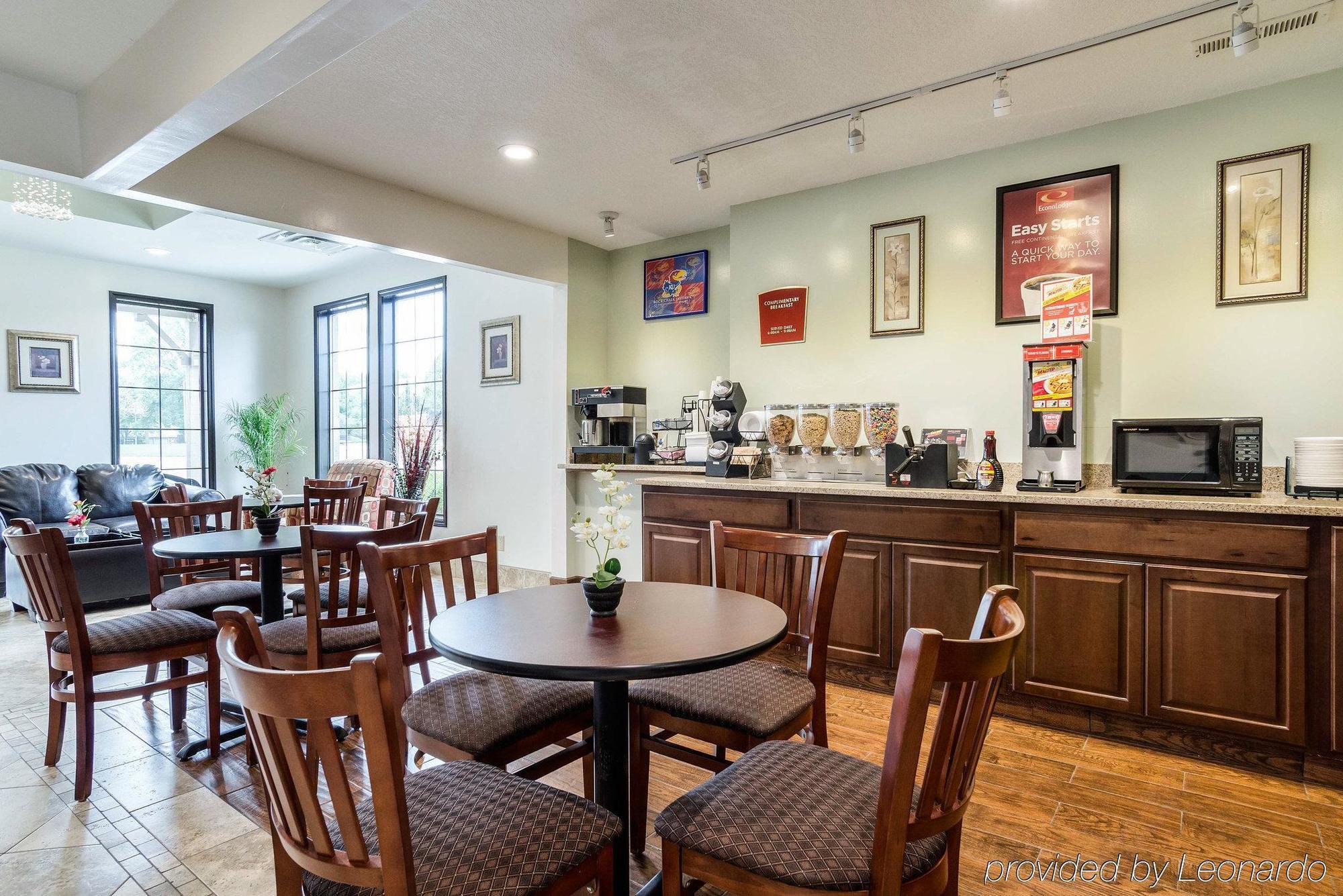 Econo Lodge University Lawrence Εξωτερικό φωτογραφία