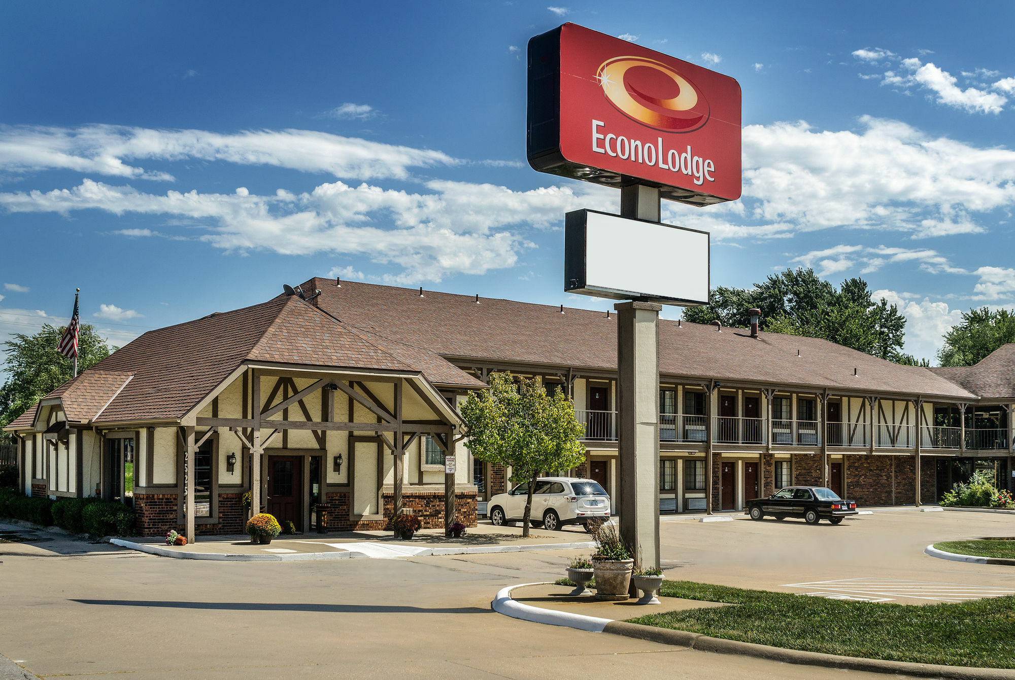 Econo Lodge University Lawrence Εξωτερικό φωτογραφία